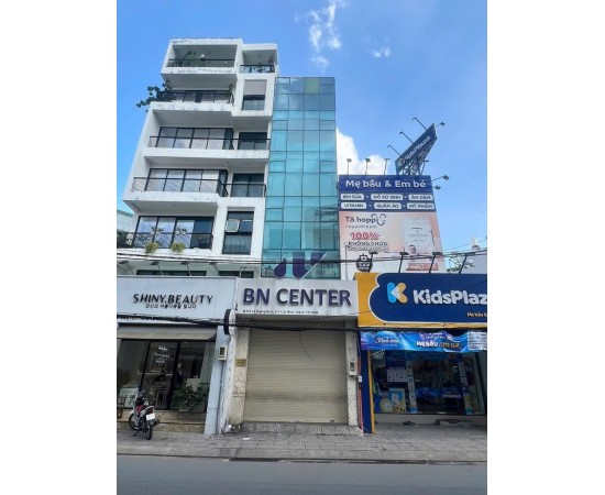 Cho thuê Nhà mặt tiền : 372 Lê Quang Định, Phường 11, Quận Bình Thạnh. Giá thuê : 75 triệu/tháng