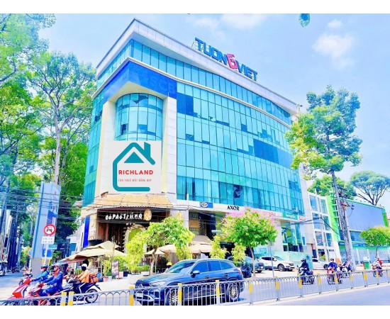 CHO THUÊ NHÀ GÓC 2 MẶT TIỀN – 10B SƯƠNG NGUYỆT ÁNH & CMT8, QUẬN 1. GIÁ THUÊ : 450 TRIỆU/THÁNG