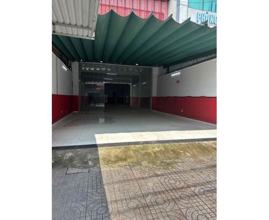 Cho thuê Nhà mặt tiền : 135 Nguyễn Văn Tăng, (Quận 9 cũ) Thủ Đức. Giá thuê : 65 triệu/tháng