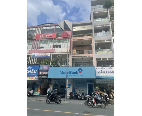 Cho thuê Nhà mặt tiền : 358 Hai Bà Trưng, Quận 1. Giá thuê : 140 triệu/tháng