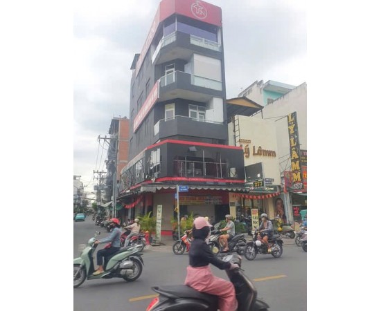 Cho thuê Nhà Góc 2 mặt tiền : 275 Tân Hương, Quận Tân Phú. Giá thuê : 45 triệu/tháng