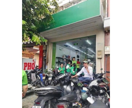 CHO THUÊ NHÀ MẶT TIỀN : 708 PHAN VĂN TRỊ, GÒ VẤP. GIÁ THUÊ : 35 TRIỆU/THÁNG