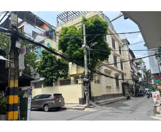 Cho thuê Nhà Góc :  69/2/37 Nguyễn Gia Trí, Quận Bình Thạnh. Giá thuê : 85 triệu/tháng