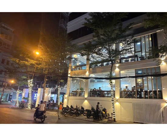 Cho thuê Nhà Góc 2 mặt tiền : 710 Âu Cơ, Phường 14, Quận Tân Bình. Giá thuê: 120 triệu/tháng