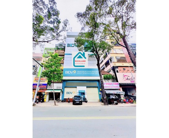 Cho Thuê Toà Nhà Mặt Tiền : 137C Nguyễn Chí Thanh, Phường 9, Quận 5, TPHCM. Giá cho thuê : 390 triệu