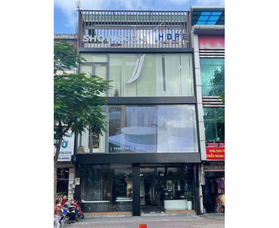 Cho thuê Nhà mặt tiền : 567 Lý Thường Kiệt, Phường 8, Quận Tân Bình. Giá thuê : 150 triệu/tháng