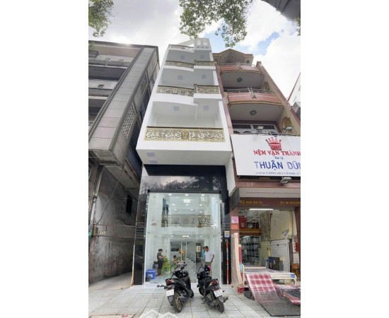 Cho thuê Nhà mặt tiền : 239 Ngô Gia Tự, Phường 3, Quận 10. Giá thuê : 66 triệu/tháng