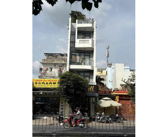 Cho thuê Nhà : 84 Nguyễn Sơn, Quận Tân Phú. Giá thuê : 29 triệu/tháng