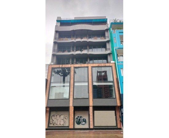 Cho thuê Nhà : 131–133 Nguyễn Trãi, Phường 2, Quận 5. Giá thuê : 800 triệu/tháng