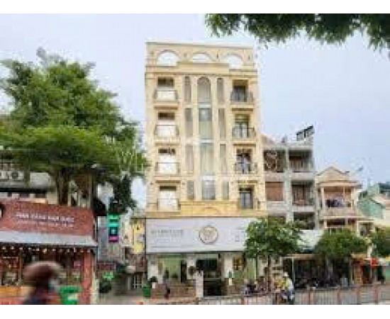 Cho thuê Nhà mặt tiền : 43 Nguyễn Thái Bình, Phường 4, Quận Tân Bình. Giá thuê : 35 triệu / tháng