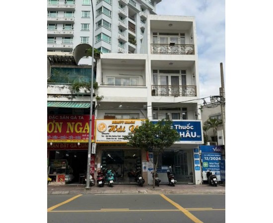 Cho thuê Nhà mặt tiền : 165 Phổ Quang, Phường 9, Quận Phú Nhuận. Giá thuê : 35 triệu/tháng