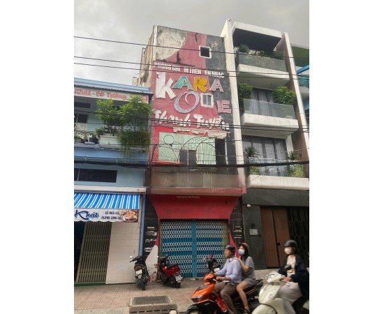 Cho thuê Nhà : 64 Huỳnh Đình Hai, Quận Bình Thạnh. Giá thuê : 70 triệu/tháng