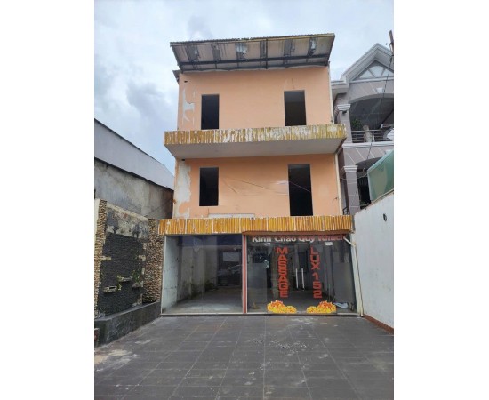 Cho thuê Nhà mặt tiền : 152 Nguyễn Thị Thập, Quận 7. Giá thuê : 75 triệu/tháng