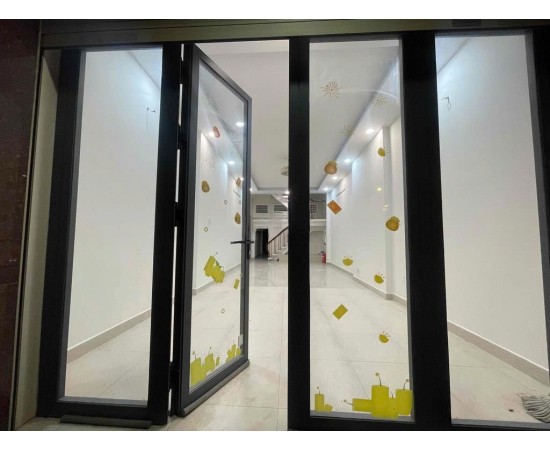 Cho thuê Nhà mặt tiền : 232 Hoàng Hoa Thám, Phường 12, Quận Tân Bình. Giá thuê : 35 triệu/tháng