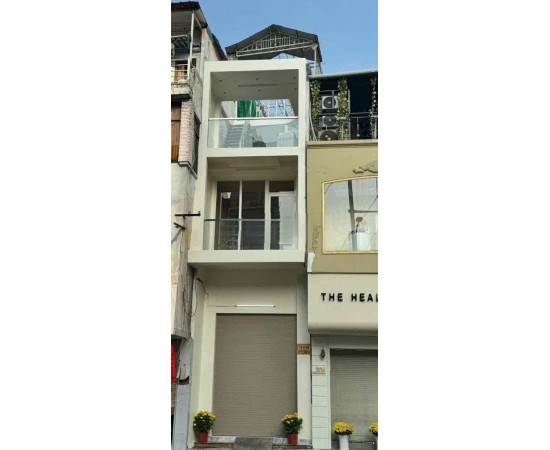 Cho thuê Nhà mặt tiền : 308  Võ Văn Tần, Phường 5, Quận 3. Giá thuê : 28 triệu/tháng