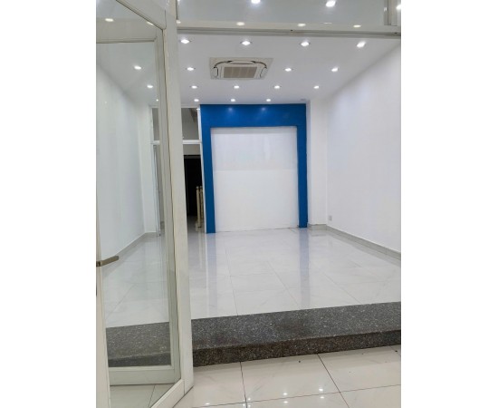 Cho thuê Nhà mặt tiền : 929 Âu Cơ, Phường Tân Sơn Nhì, Quận Tân Phú. Giá thuê : 28 triệu/tháng