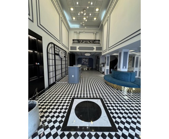 Cho thuê Nhà mặt tiền đôi : 330–332 Cao Thắng, Phường 12, Quận 10. Giá thuê : 199 triệu/tháng