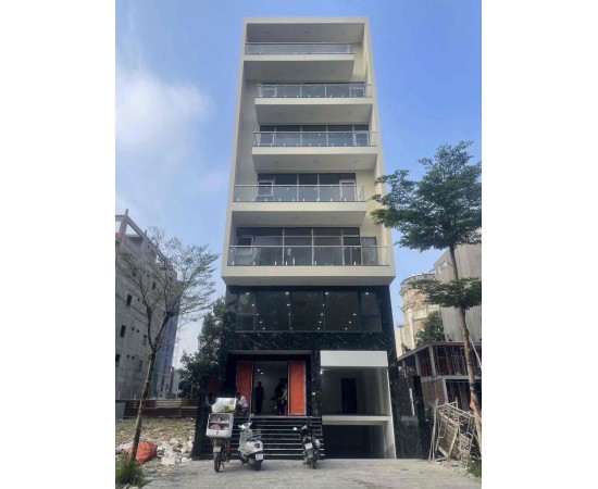 Cho thuê Nhà mặt tiền : 72 Nguyễn Văn Kỉnh, TP. Thủ Đức. Giá thuê : 170 triệu/tháng 