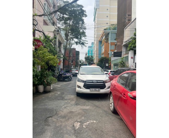 Cho Thuê Nhà : 27 Bis Trần Nhật Duật, Quận 1. Giá thuê : 35 triệu/tháng