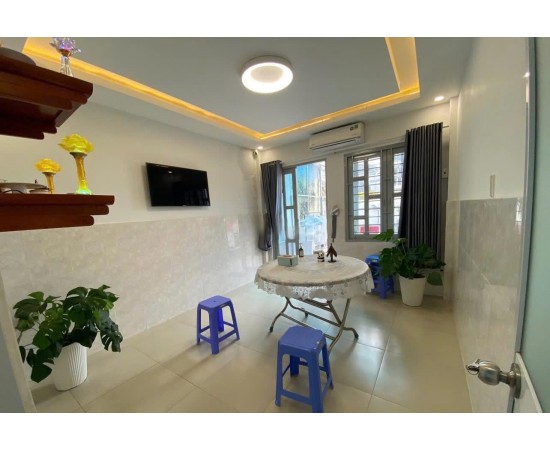 Cho thuê Nhà mặt tiền : 973 Âu Cơ, Quận Tân Phú. Giá thuê : 32 triệu/tháng