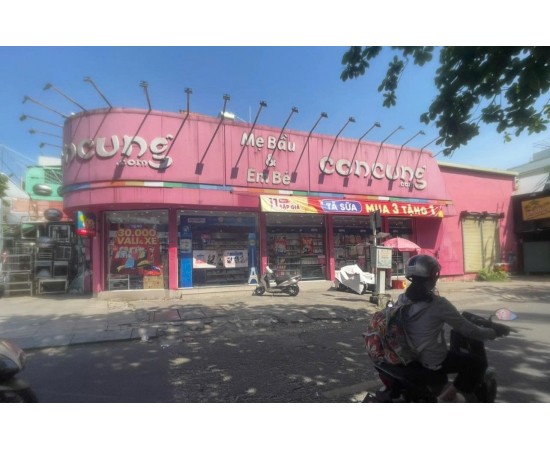 Cho thuê nhà góc – 484 Lũy Bán Bích, Q. Tân Phú. Giá thuê: 100 triệu/tháng