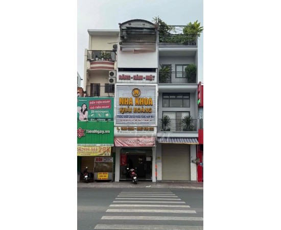 Cho thuê nhà 136 Phan Đăng Lưu, Q. Phú Nhuận. Giá thuê: 45 triệu/tháng