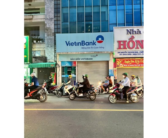 Cho thuê nhà  mặt 20 Nguyễn Thị Minh Khai, Quận 1. Giá thuê: 12.000 USD/tháng