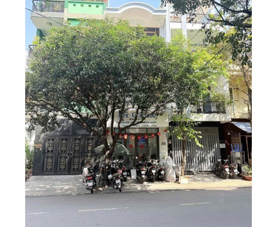 Cho Thuê Nhà  : 113 Bàu Cát 2, Phường 12, Quận Tân Bình. Giá thuê : 26 triệu/tháng