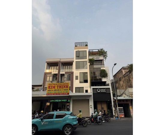 Cho thuê Mặt Bằng : 132 Phan Đình Phùng, Quận Phú Nhuận. Giá thuê : 40 triệu/tháng