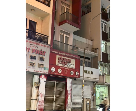 Cho thuê Nhà mặt tiền : 22–24 Rạch Bùng Binh, Phường 10, Quận 3. Giá thuê : 99 triệu/tháng