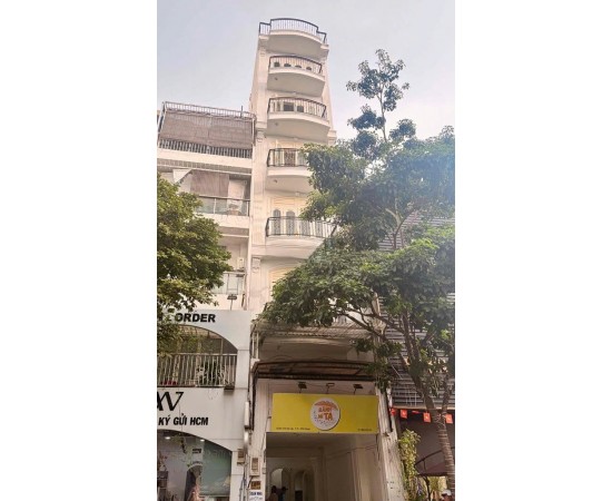 CHO THUÊ NHÀ MẶT TIỀN : 130Bis Trần Huy Liệu, Phường 15, Quận Phú Nhuận. Giá thuê: 60 triệu/tháng