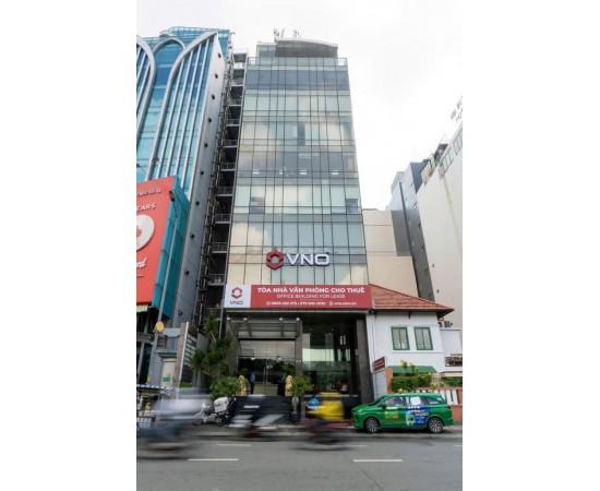 Cho thuê Mặt Bằng mặt tiền : 111 Lý Chính Thắng, Quận 3. Giá thuê: 99 triệu/tháng