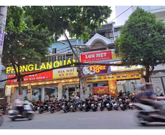 Cho thuê Nhà mặt tiền : 56 Đường A4, Phường 12, Quận Tân Bình. Giá thuê: 75 triệu/tháng