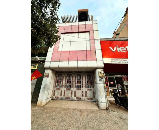 Cho thuê Nhà mặt tiền : 632 Lạc Long Quân, Phường 9, Quận Tân Bình. Giá thuê: 55 triệu/tháng