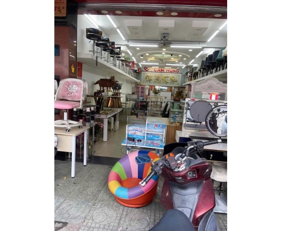 Cho thuê Mặt Bằng : 175 Ngô Gia Tự, Phường 2, Quận 10. Giá thuê: 35 triệu/tháng