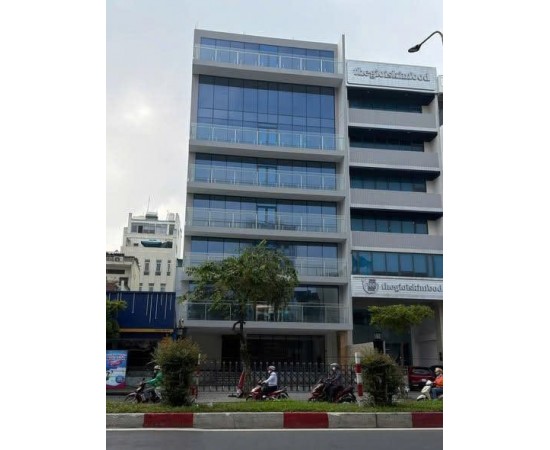 Cho thuê BUILDING MẶT TIỀN : 131 Cộng Hòa, Quận Tân Bình. Giá thuê: 550 triệu/tháng