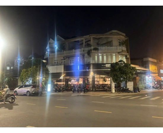 Cho thuê Nhà Góc 2 mặt tiền : 9 Tô Hiệu, Phường Tân Thới Hòa, Quận Tân Phú. Giá thuê: 38 triệu/tháng