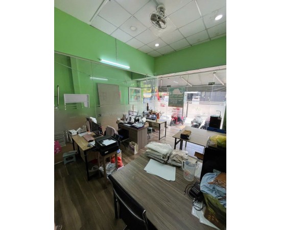 Cho thuê Nhà mặt tiền : 268 Thoại Ngọc Hầu, Quận Tân Phú. Giá thuê: 28 triệu/tháng