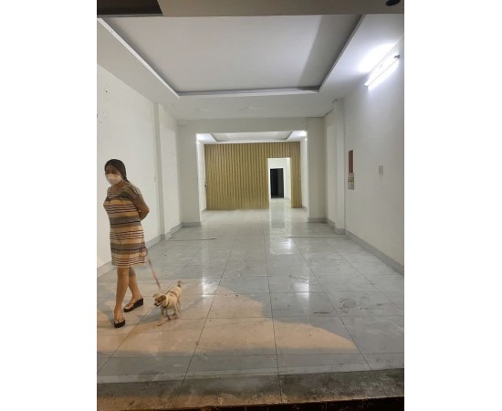 Cho thuê Nhà mặt tiền : A95 Nguyễn Thần Hiến, Phường 18, Quận 4. Giá thuê: 33 triệu/tháng