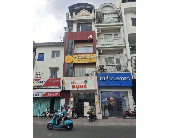 Cho thuê Nhà : 153A Huỳnh Văn Bánh, Phường 13, Quận Phú Nhuận. Giá thuê: 23 triệu/tháng