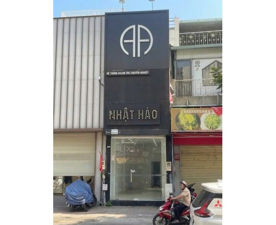 Cho thuê Nhà mặt tiền : 206A Lê Văn Sỹ, Phường 10, Quận Phú Nhuận. Giá thuê: 50 triệu/tháng