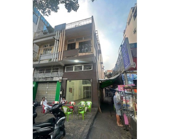 Cho thuê Nhà mặt tiền : 332 An Dương Vương, Phường 4, Quận 5. Giá thuê: 32 triệu/tháng