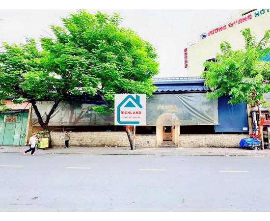 Cho Thuê Nhà Mặt Tiền : 63 Phạm Văn Hai, Phường 3, Quận Tân Bình, TPHCM. Giá cho thuê: 280 triệu / t