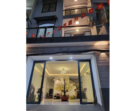 Cho thuê Nhà : 7 Đường Số 4, Cư Xá Đô Thành, Phường 4, Quận 3. Giá thuê: 45 triệu/tháng