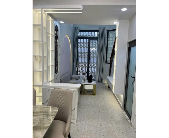 CHO THUÊ NHÀ : CƯ XÁ ĐÔ THÀNH, QUẬN 3 – KHU NỘI BỘ ĐẸP. GIÁ THUÊ : 45 TRIỆU/THÁNG