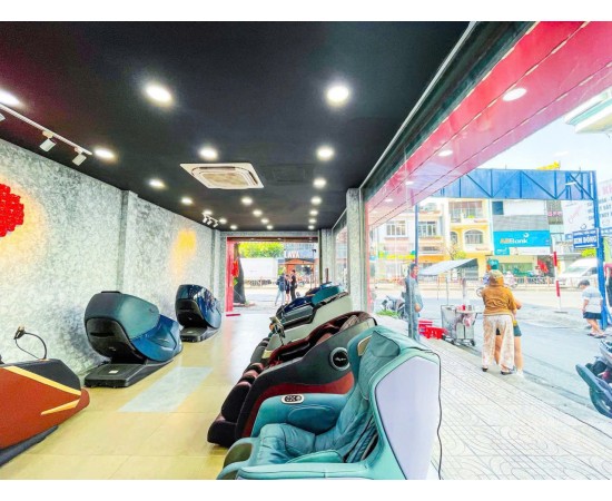 Cho Thuê Nhà Góc 2 Mặt Tiền : 82 Quang Trung , Phường 10, Quận Gò Vấp, TPHCM. Giá Thuê : 42 triệu/th