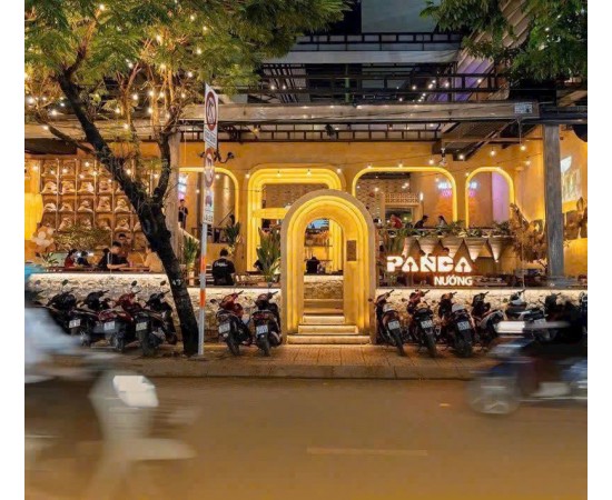 Cho thuê Biệt Thự mặt tiền : 63 Phạm Văn Hai, Phường 3, Quận Tân Bình. Giá thuê: 400 triệu/tháng