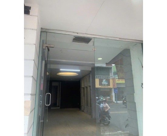 Cho thuê Nhà : 45 Phan Đình Phùng, Phường 17, Quận Phú Nhuận. Giá thuê: 28 triệu/tháng