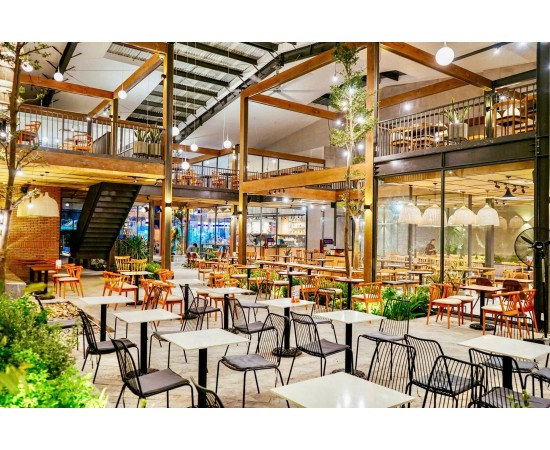 Cho thuê Mặt Bằng mặt tiền : 175 Cao Thắng, Quận 10. Giá thuê: 450 triệu/tháng