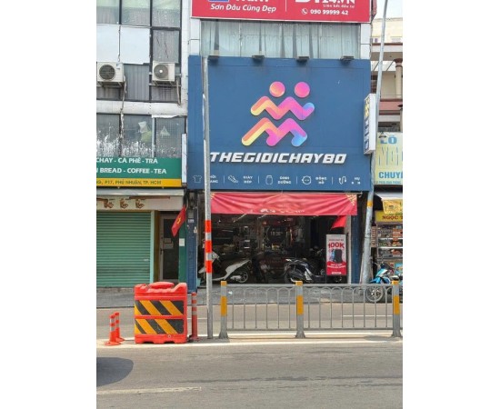 Cho thuê Nhà : 199 Phan Đình Phùng, Phường 17, Quận Phú Nhuận.  Giá thuê: 160 triệu/tháng